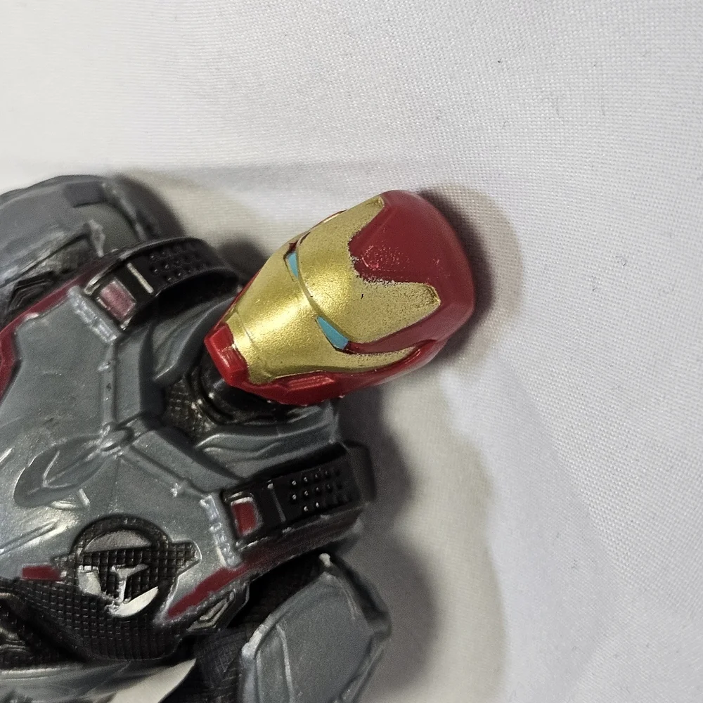 Marvel Avengers End Game Iron Man Quantum Suit 6
